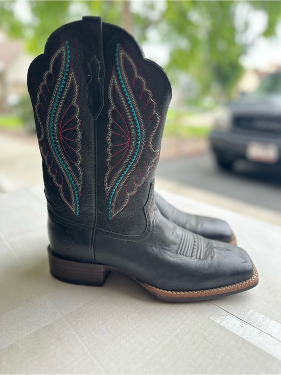 Ariat Shoes - Ariat Black Boots with Teal Interior